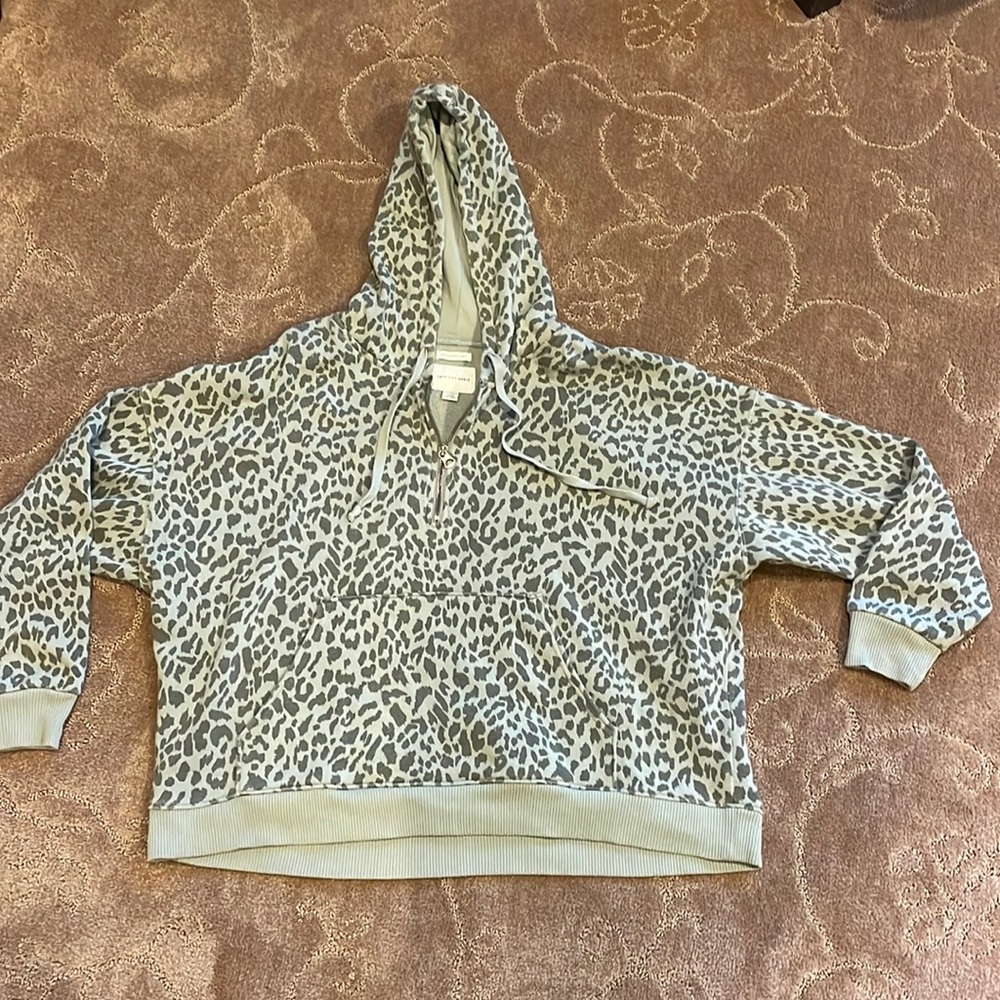 American Eagle XS oversized cropped leopard print hoodie, grayish green